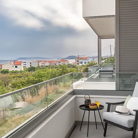 Ag1 * Podstrana