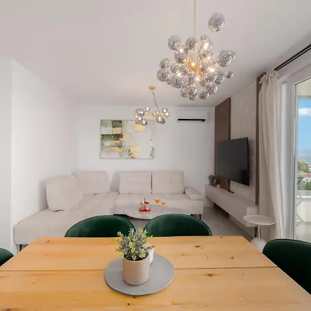 Ag1 Апартаменты *